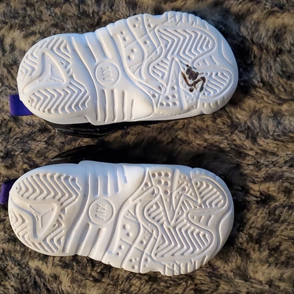 Jordan Jumpman  Two Trey Black True Red Dark Concord...Size 5C!! - Picture 5 of 8